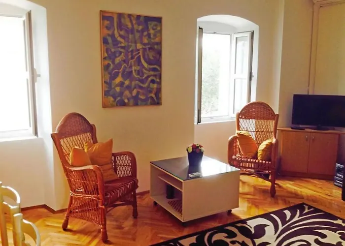 House Bjanka شقة