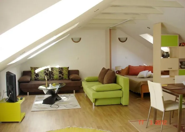 House Bjanka بلاتشي