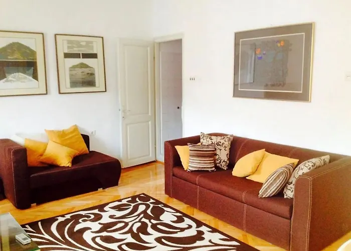 شقة House Bjanka
