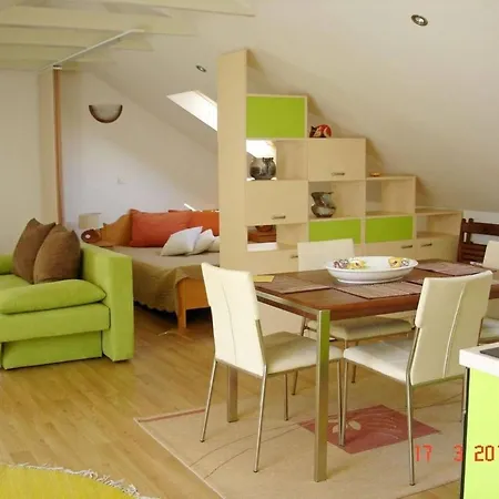 Apartament House Bjanka *